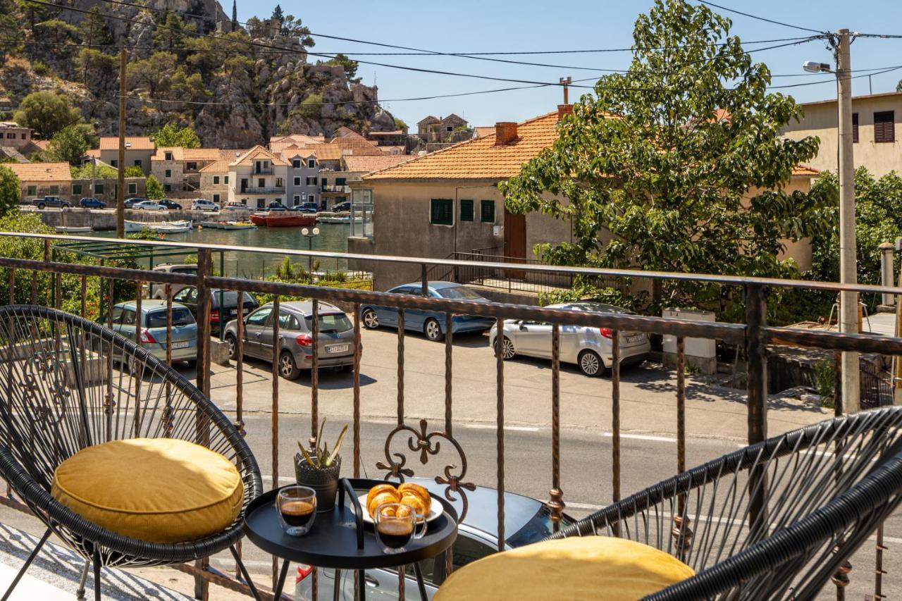 Apartment Navika Omiš Екстериор снимка