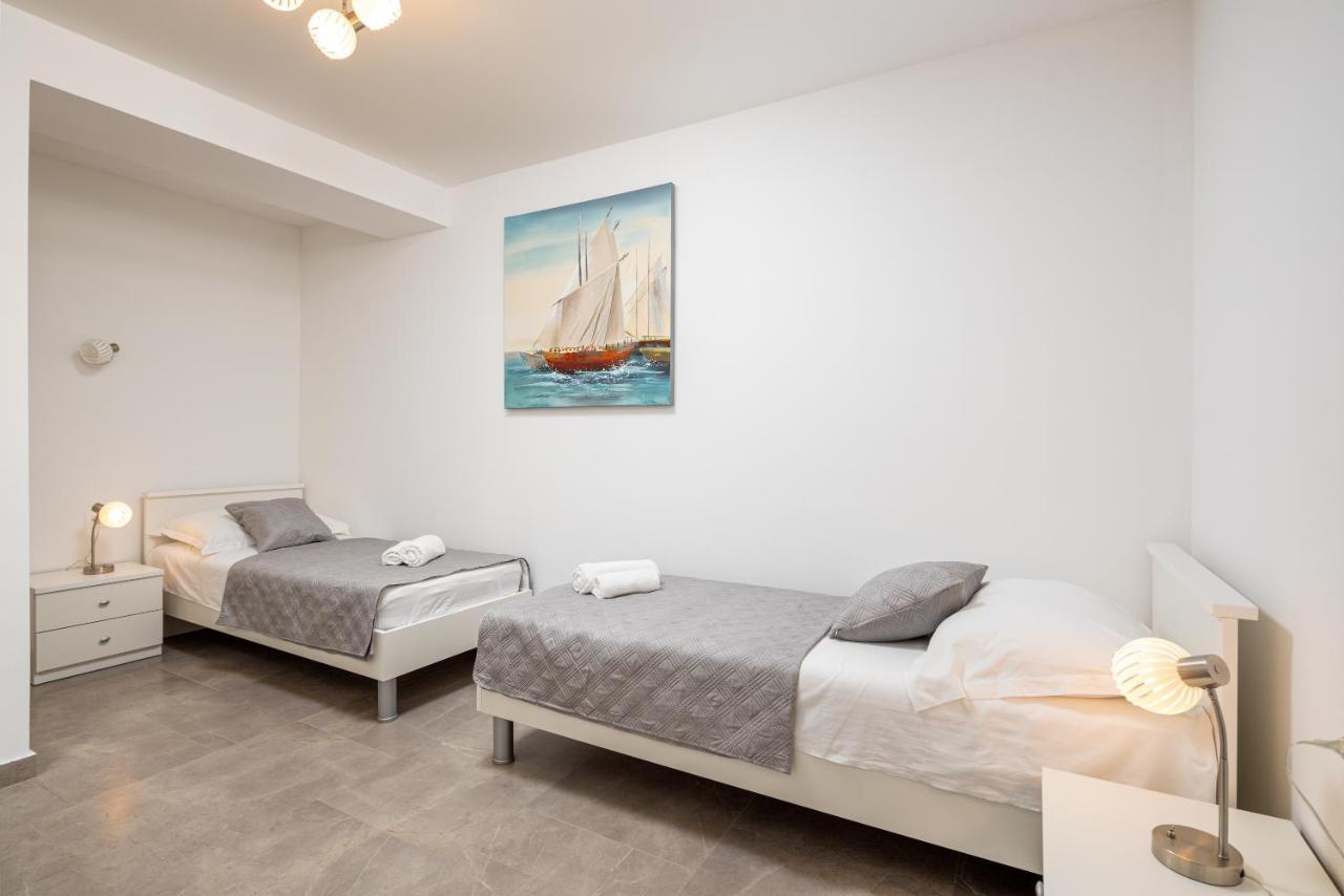 Apartment Navika Omiš Екстериор снимка