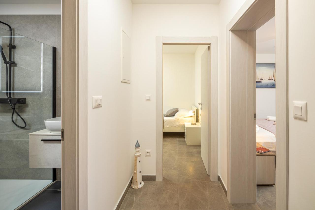 Apartment Navika Omiš Екстериор снимка