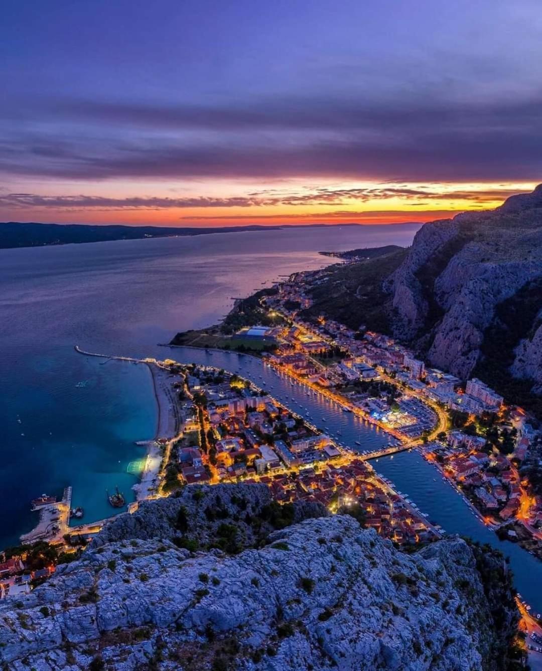Apartment Navika Omiš Екстериор снимка